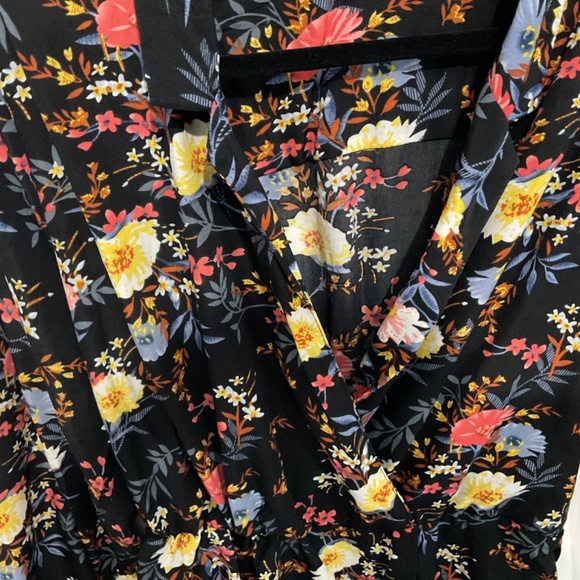 NWOT floral wrap style dress - Picture 2 of 10